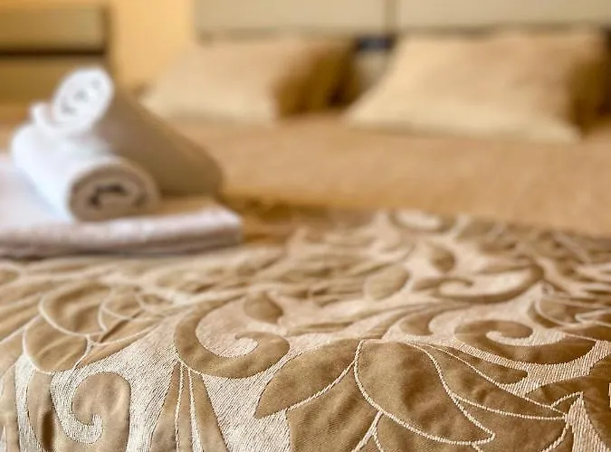 кристал מלון